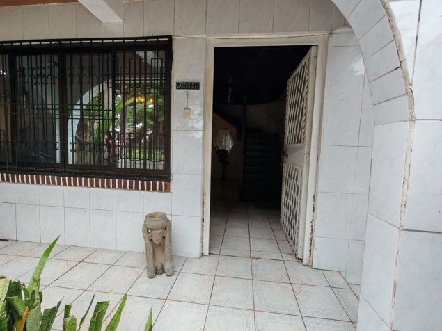 Se Vende Casa espaciosa en el corazón de Limón Centro en Limón — $275,000 - Foto 2 de 25