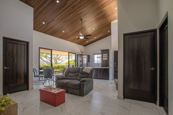 Modern Single-Level Home In Atenas Costa Rica | Gated Community en Concepción, Atenas, Alajuela — $220,000 - Foto 4 de 21