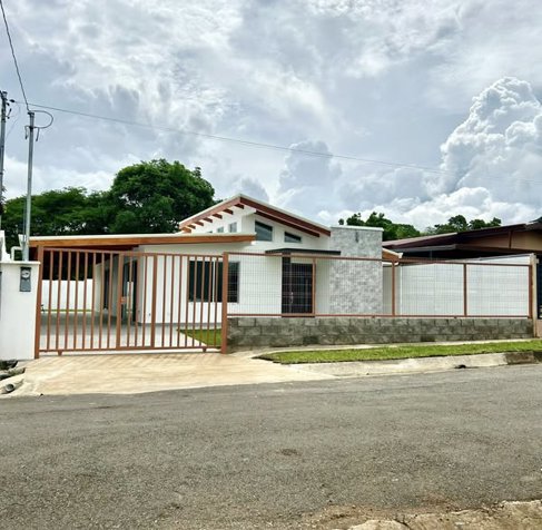 Moderna Casa Nueva en Santa Eulalia, Atenas en Santa Eulalia, Atenas, Alajuela — $282,000