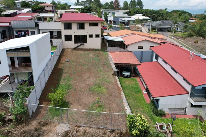Modern House for Sale – Grecia, Costa Rica en Grecia, Alajuela — ₡ 126 900 000 - Foto 2 de 26