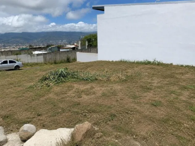 Venta de Lote en Carmen-Cartago. in Carmen, Cartago — ₡ 45 000 000 - Photo 2 of 9