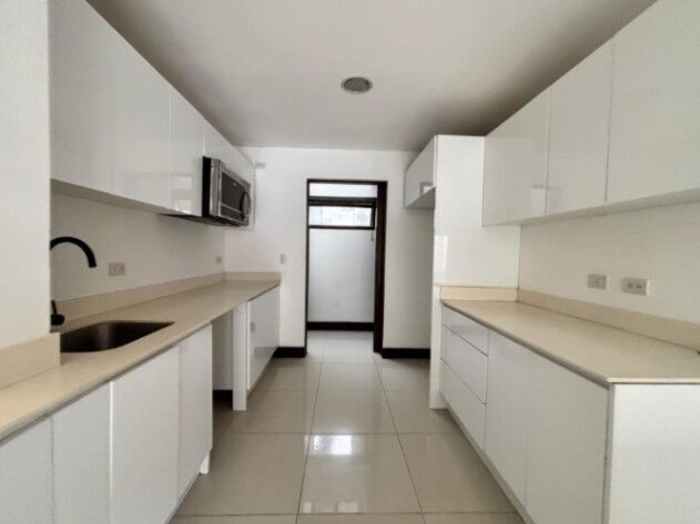 VENDO CASA EN MORA-SAN JOSÉ. en Colón, Mora, San José — $265,000