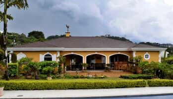 VENTA DE CASA CON PISCINA, SAN JOSE, ESCAZU, SAN RAFAEL - 3646472 in San Rafael, Escazú, San José — $2,000,000 - Photo 4 of 13