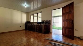 Venta de Casa en Tibás, San José. RAH 26-1106  en San Juan, Tibás, San José — 94 000 000 ₡ - Foto 5 de 18