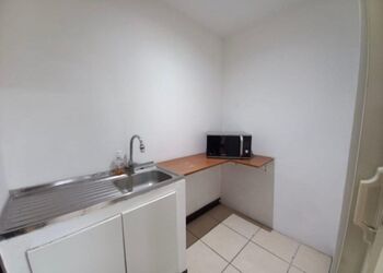 Alquiler de Local Comercial en Santa Ana / Mls. 26-1206 OFC JB en Santa Ana, San José — $1,000 - Foto 5 de 6