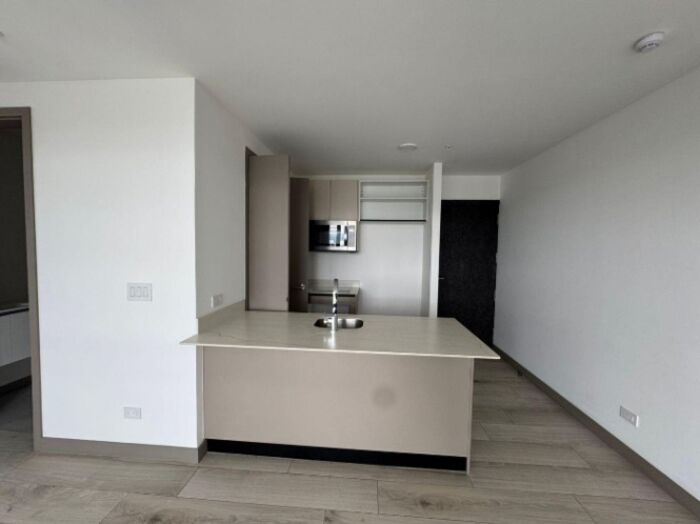 APARTAMENTO EN VENTA, NUCLEO SABANA, SAN JOSÉ, $255.000 COD#25-1988 in Merced, San José — ₡ 255 000
