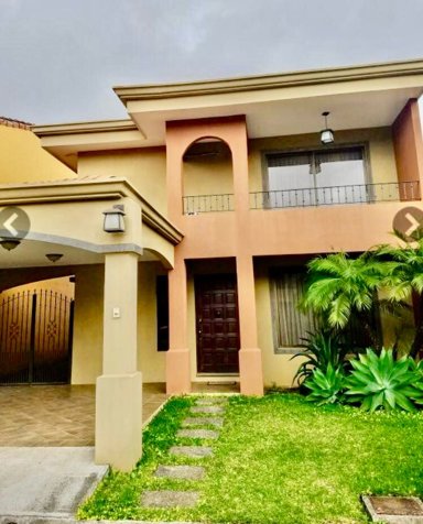 Casa en venta en San Francisco de Heredia Condominio Los Sauces en San Francisco, Goicoechea, San José — $240,000