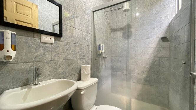  Propiedad + 3 Apartamentos en Venta en Santa Cruz, Guanacaste. RAH 25-1429 in Tamarindo, Santa Cruz, Guanacaste — ₡ 170 000 000