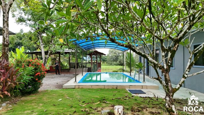 Linda propiedad en venta en sierpe Osa, Puntarenas en Sierpe, Osa, Puntarenas — $215,000