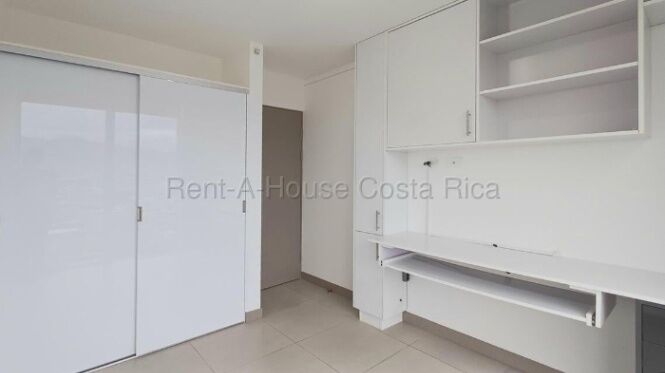 Alquiler de Apartamento en Curridabat-Granadilla.  in Granadilla, Curridabat, San José — $1,250
