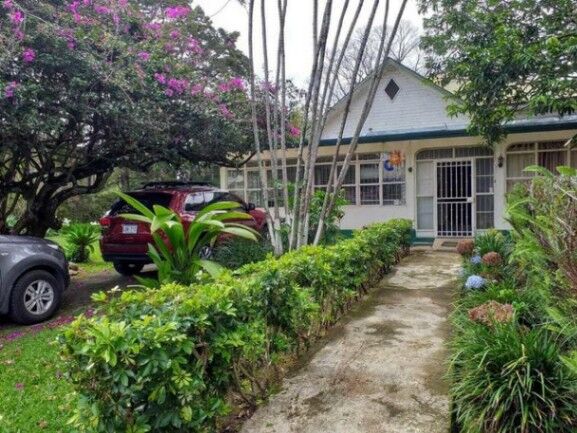 Se vende propiedad con lote 5,720m2 en San Pedro San José 25-730 in San Pedro, Montes De Oca, San José — $2,475,000