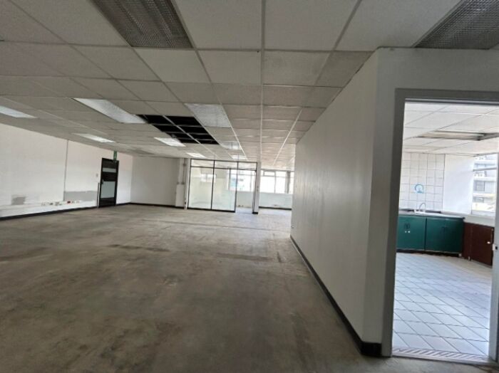 LOCALES EN ALQUILER EN SAN JOSE EDIFICIO OMNI in Carmen, San José — $2,500