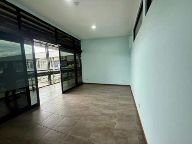 Alquiler de Practico Local en Heredia / Mls. 26-402 OFC JB en San Francisco, Heredia — $450