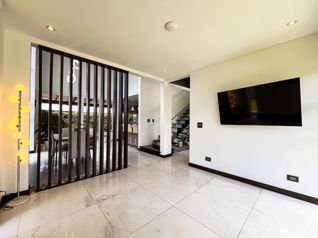 Casa de Lujo con Vista al Volcán Arenal | Residencial Privado in Quesada, San Carlos, Alajuela — 212 000 000 ₡ - Photo 5 of 16