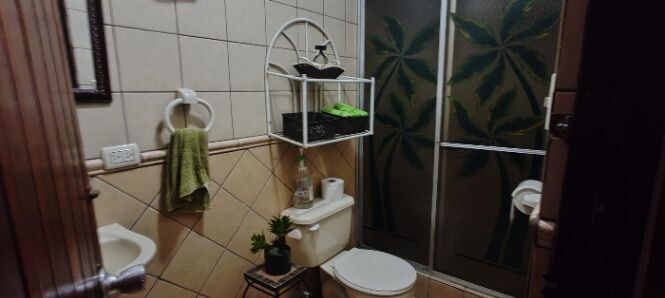 Casa en venta con inquilino activo ideal para inversión en Desamparados #26-68 GS en San Rafael Abajo, Desamparados, San José — $130,152