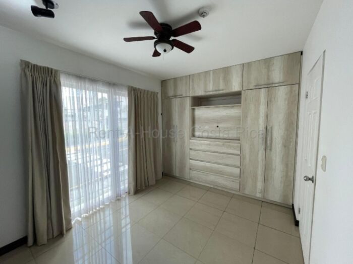 Venta | Apartamento en primer piso, excelente inversión #26-2040 GS en San Sebastián, San José — $131,000