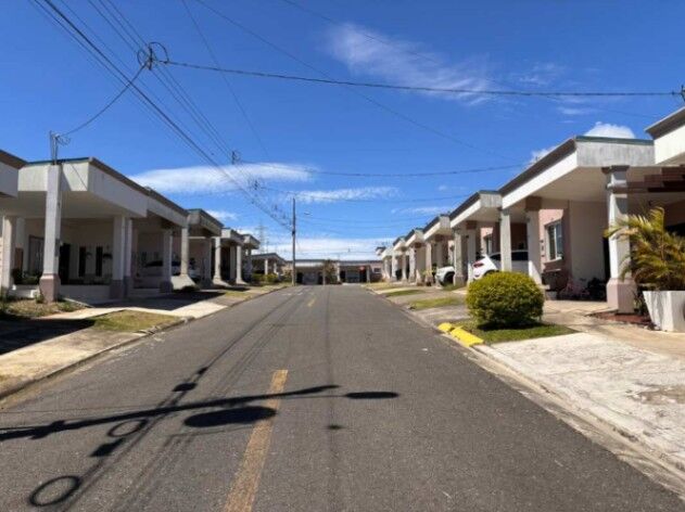 Lote en Condominio Exclusivo - Ideal para Construir Tu Hogar de Ensueño in Dulce Nombre, Cartago — ₡ 28 000 000