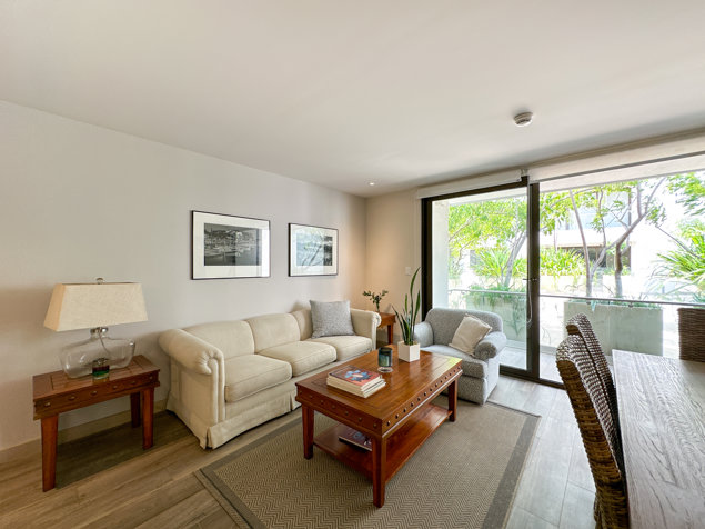 Alquiler de apartamento con excelente ubicación en Santa Ana in Santa Ana, San José — $1,600 - Photo 2 of 18