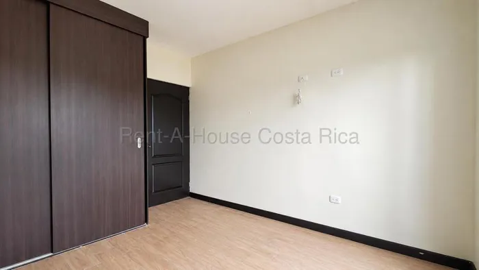 House for Sale in Puerta del Sol Condominium, Aguacaliente (San Francisco), Cartago. RAH 27-860 in Aguacaliente, Cartago — ₡ 62 000 000 - Photo 3 of 13
