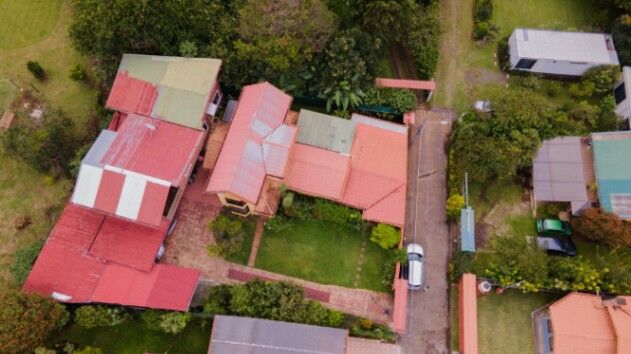 Venta de Casa en San Rafael de Heredia. RAH 25-1604 en Ángeles, San Rafael, Heredia — $439,000