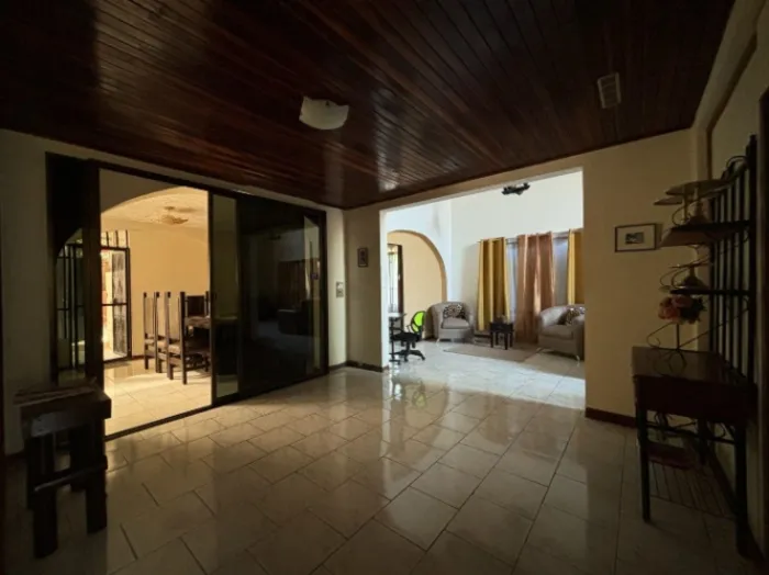 CASA DE PLAYA CON 2 APARTAMENTOS EN VENTA EN PUNTARENAS in El Roble, Puntarenas — $857,000 - Photo 2 of 10