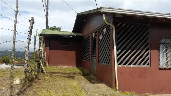 VENTA DE CASA, ALAJUELA, SAN RAMON en San Ramón, Alajuela — ₡ 90 000 000