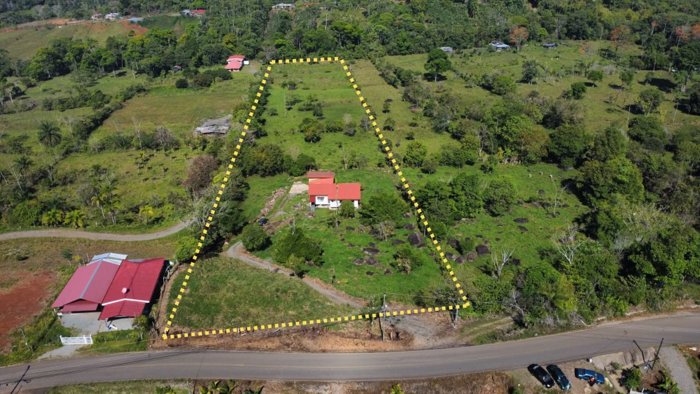 A SLICE OF HEAVEN. in Cajón, Pérez Zeledón, San José — $285,000 - Photo 1 of 42