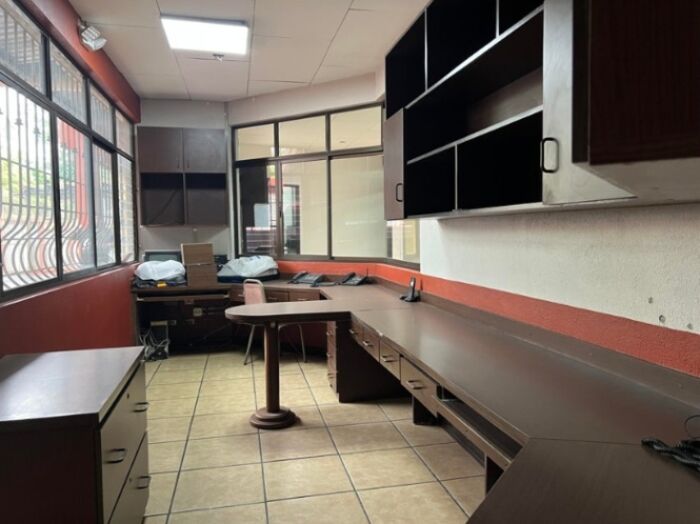 EDIFICIO COMERCIAL EN VENTA, MERCEDES HEREDIA $1.700.000 COD#26-745 in Mercedes, Heredia — $1,700,000