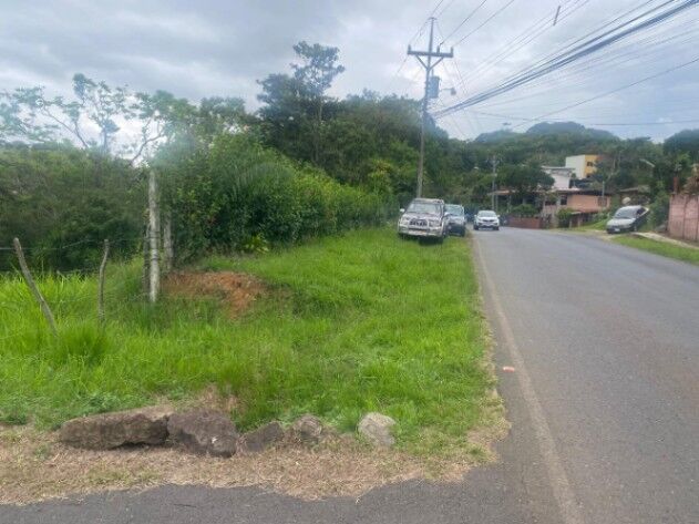 SE VENDE BELLA PROPIEDAD EN BARRIO JESÚS DE ATENAS.  en Atenas, Alajuela — ₡ 35 000 000