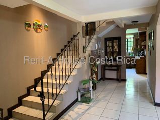 Venta de Casa en Vásquez Coronado-San Isidro. RAH 26-1483 in San Isidro, Vázquez de Coronado, San José — $355,000 - Photo 4 of 11