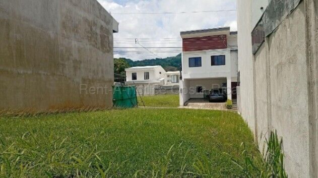 Venta de lote residencial en condominio exclusivo, alta plusvalía #26-2147 GS en Brasil, Santa Ana, San José — $90,000