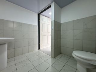 ALQUILER DE LOCAL PARA ESTRENAR, 110 m², CENTRO DE ESCAZÚ in San Rafael, Escazú, San José — $2,700 - Photo 4 of 7
