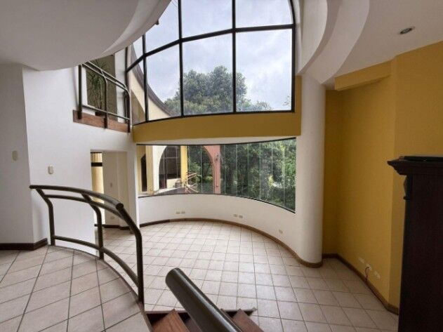 Venta de Casa + 2 APTOS en La Unión, Cartago. RAH 25-2032 en Tres Ríos, La Unión, Cartago — $580,000