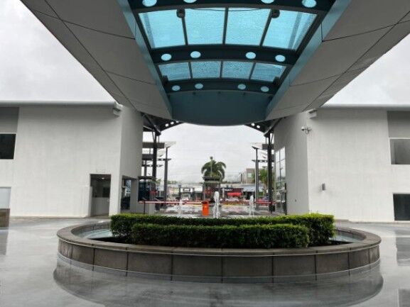 Proyecte la mejor imagen, teniendo su Oficina en la torre empresarial de mayor prestigio in Santa Ana, San José — $1,583