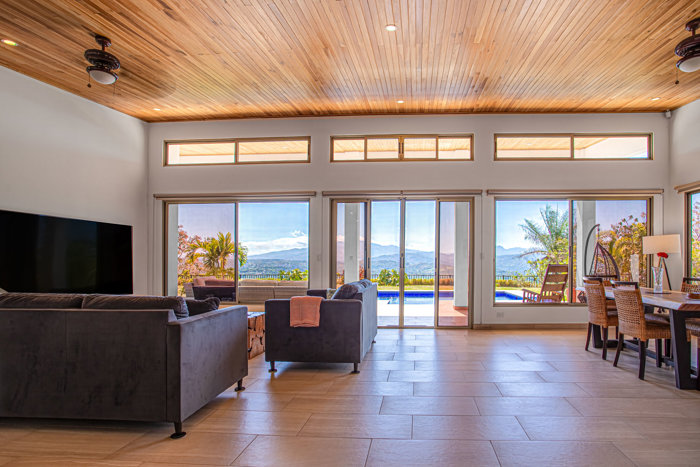Home With Pool And Mountain Views – Roca Verde, Atenas en Concepción, Atenas, Alajuela — $775,000 - Foto 3 de 40