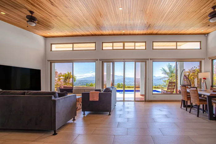 Home With Pool And Mountain Views – Roca Verde, Atenas en Concepción, Atenas, Alajuela — $775,000 - Foto 3 de 40