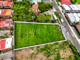 ¡Oportunidad Única! Lote de 2,138 m² en el Corazón de Santa Ana - Photo 2 of 3