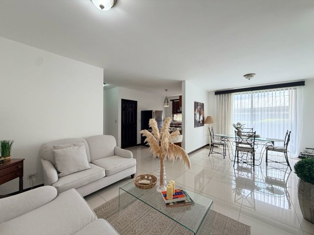SE ALQUILA APARTAMENTO BRISAS DEL OESTE EN SABANA en Pavas, San José — $1,700 - Foto 3 de 23