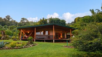 Se Vende Finca Sostenible con Acceso a Rio y Vistas a Chirripo