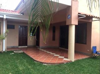 Hermosa Casa en Condominio – Guachipelín, Escazú in Escazú, San José — 257 000 ₡ - Photo 2 of 16