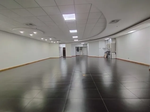 Se Alquila Local Comercial - Mall Paseo de las Flores en San Francisco, Heredia — $4,052