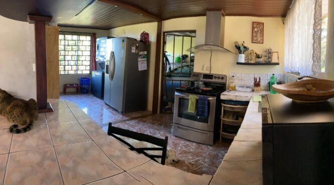 CASA EN VENTA CAJON DE GRECIA  en Grecia, Alajuela — ₡ 54 000 000