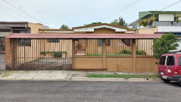 Venta Casa e Llorente de Tibás in Anselmo Llorente, Tibás, San José — $169,380