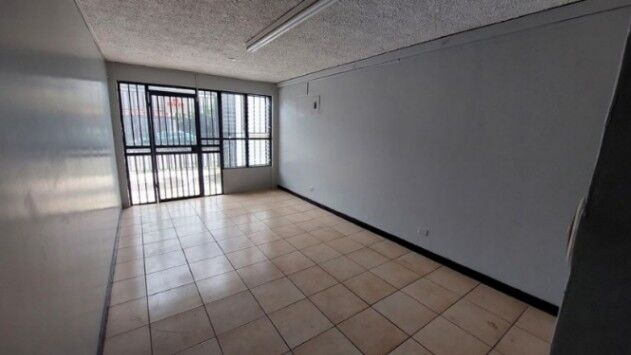 Se vende espaciosa propiedad comercial en Sabana Sur 25-508 en Mata Redonda, San José — $495,000