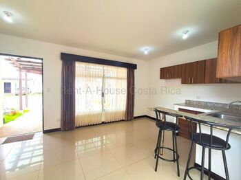Se alquila casa en San Pablo Heredia 26-2279 en Ángeles, San Rafael, Heredia — 625 000 ₡ - Foto 5 de 24