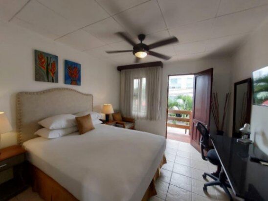 Se alquila espacioso apartamento amoblado en La Sabana 26-505 en Merced, San José — $800 - Foto 2 de 2