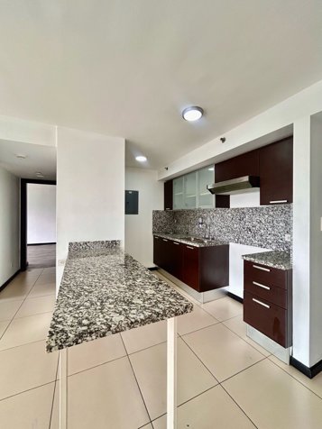 Venta o alquiler de Apartamento en Geroma Pavas Rohrmoser in Pavas, San José — $190,000 - Photo 2 of 19
