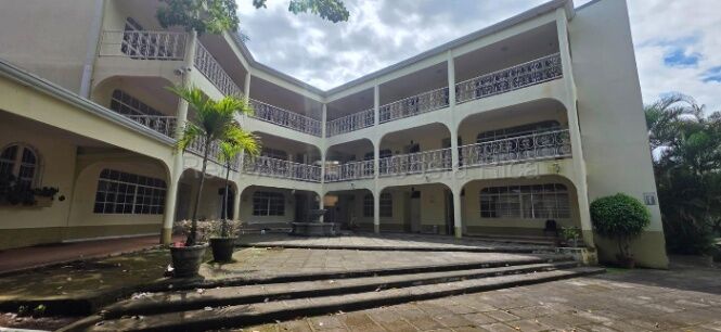 Venta propiedad comercial/institucional con alto potencial #26-1501 GS en Salitral, Santa Ana, San José — $1,500,000