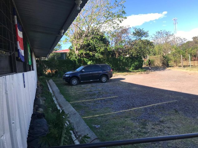 VENTA DE OFICINAS Y CANCHA FUTBOL 5, HEREDIA, BELEN, LA RIBERA en La Ribera, Belén, Heredia — $1,200,000