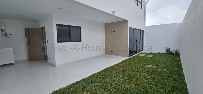 Casa de estreno en Condominio Acqua, La Unión en San Juan, La Unión, Cartago — ₡ 178 000 000